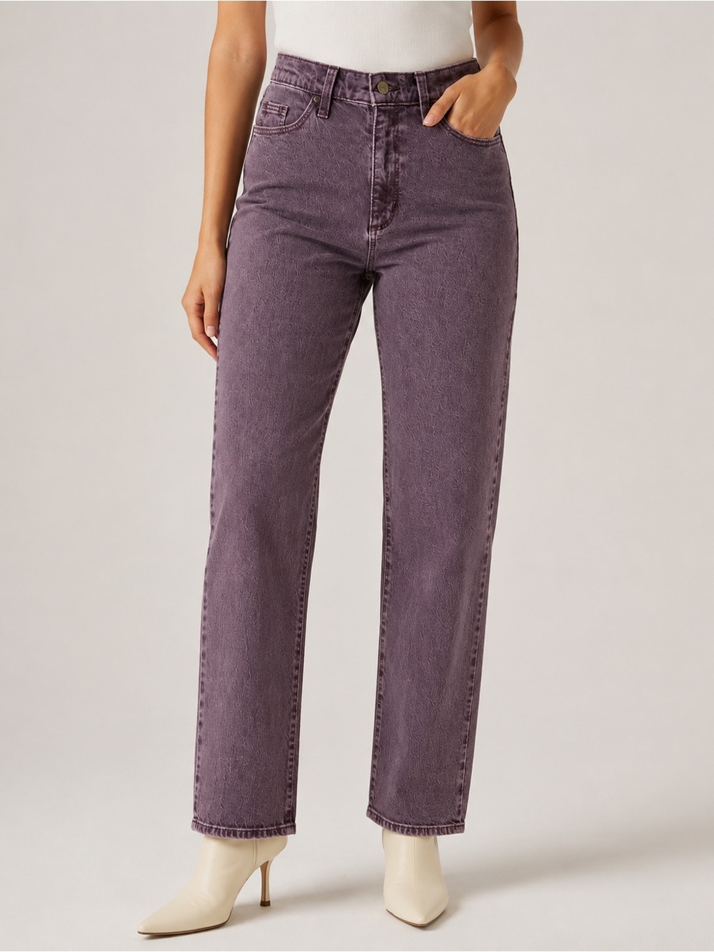 Universal Thread Straight-Leg Jeans in Dusty Plum